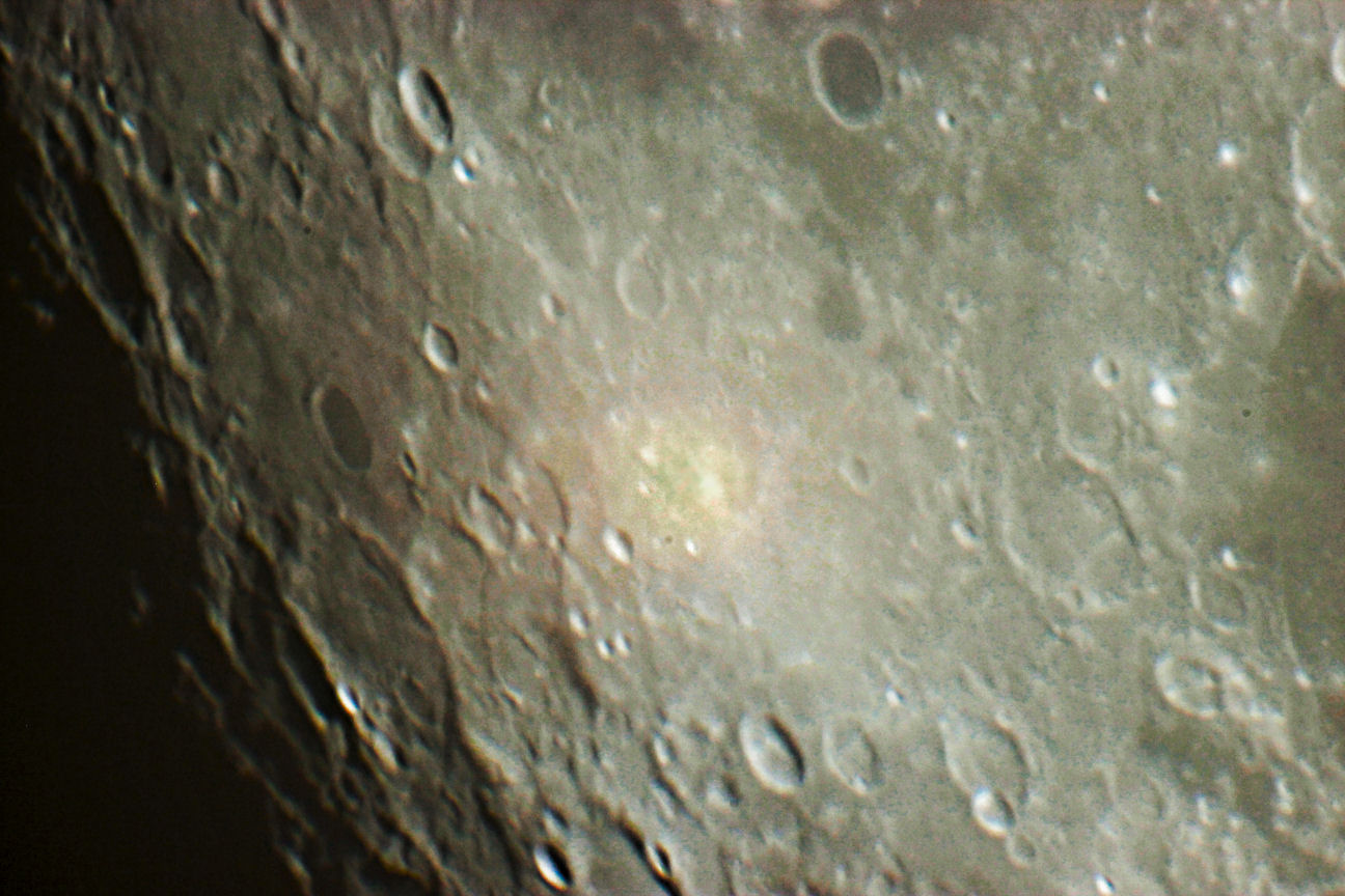 particolare della Luna
