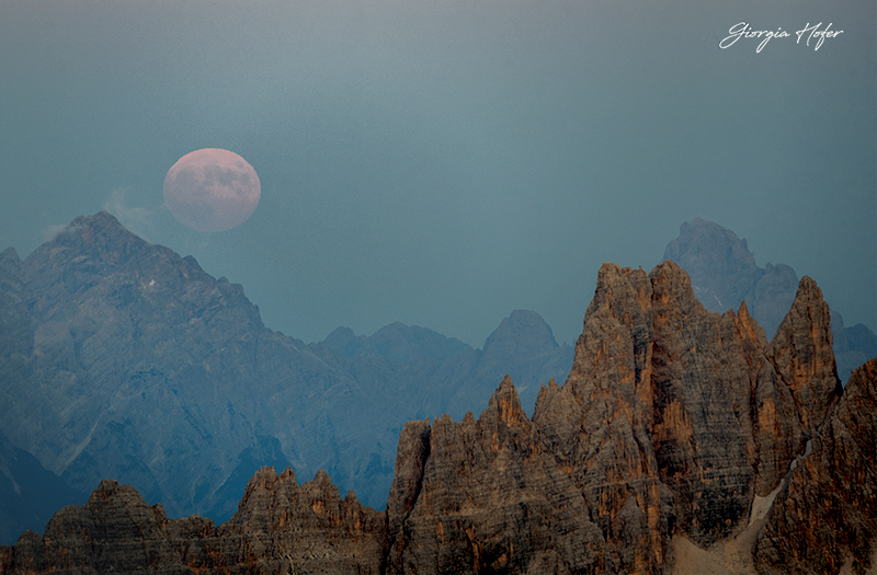 Luna in penombra - G. Hofer